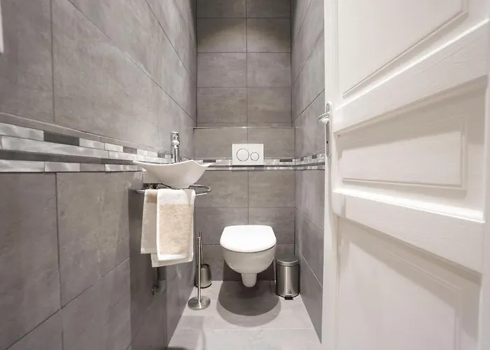 Apartment Large Flat At 2 Steps From The Eiffel Tower